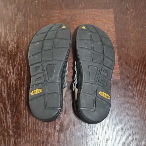 Keen Uneek Braided Mens Hiking Outdoor Slip on Sandals Size 9.5 - Picture 6 of 9